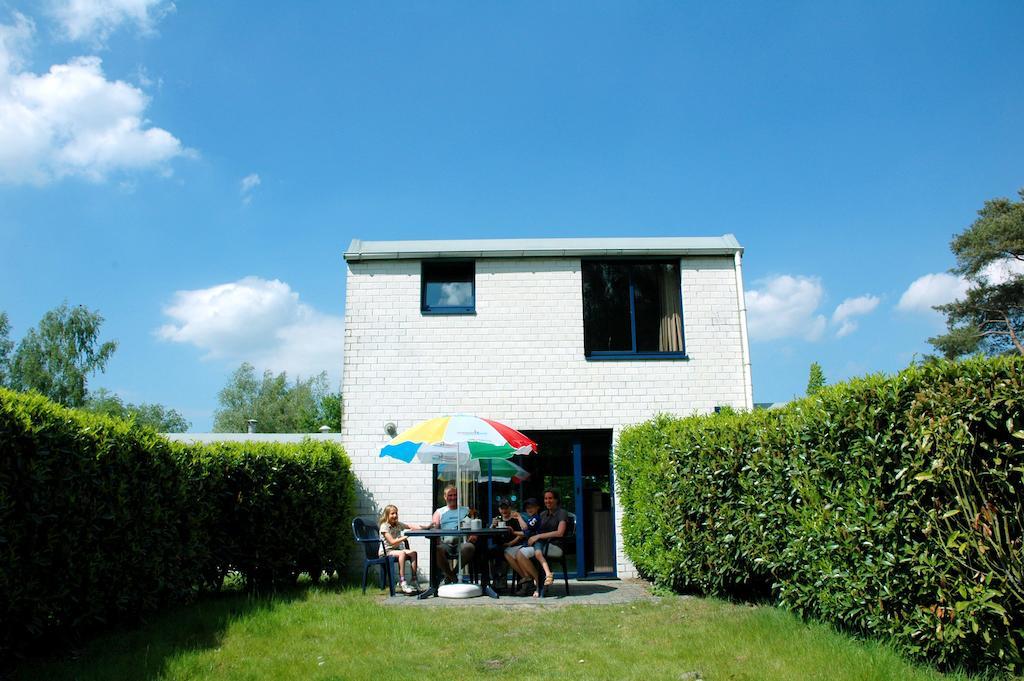 מול Oostappen Vakantiepark Zilverstrand חדר תמונה