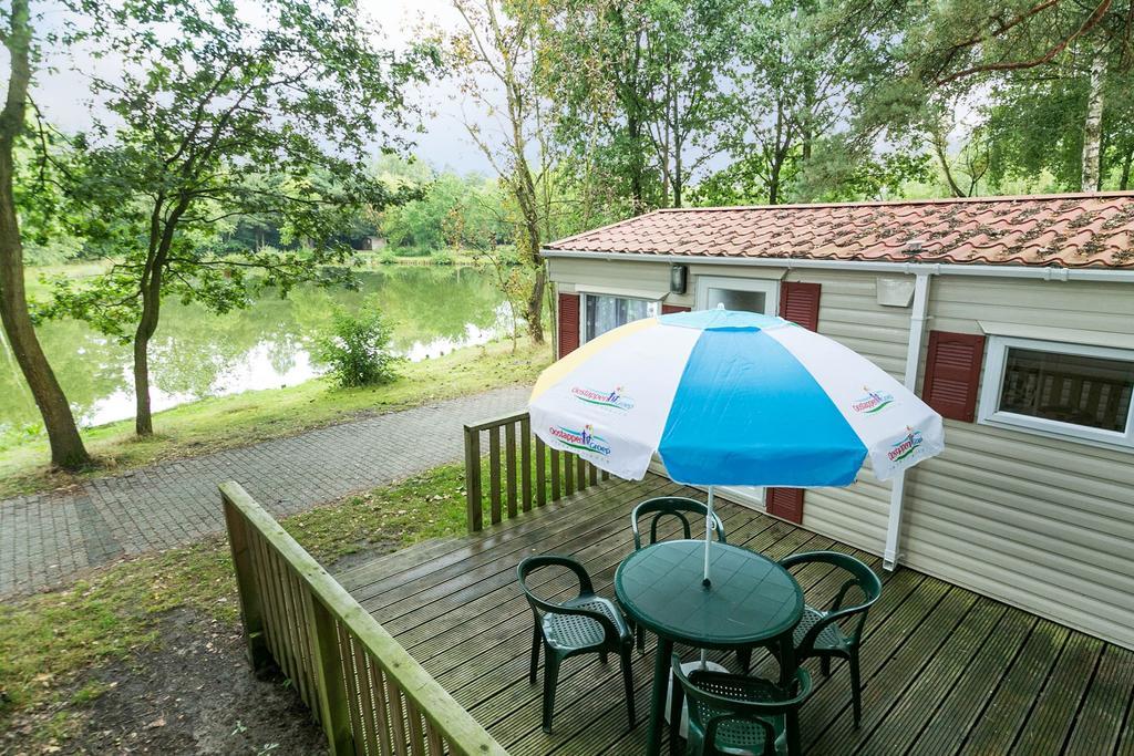 מול Oostappen Vakantiepark Zilverstrand חדר תמונה