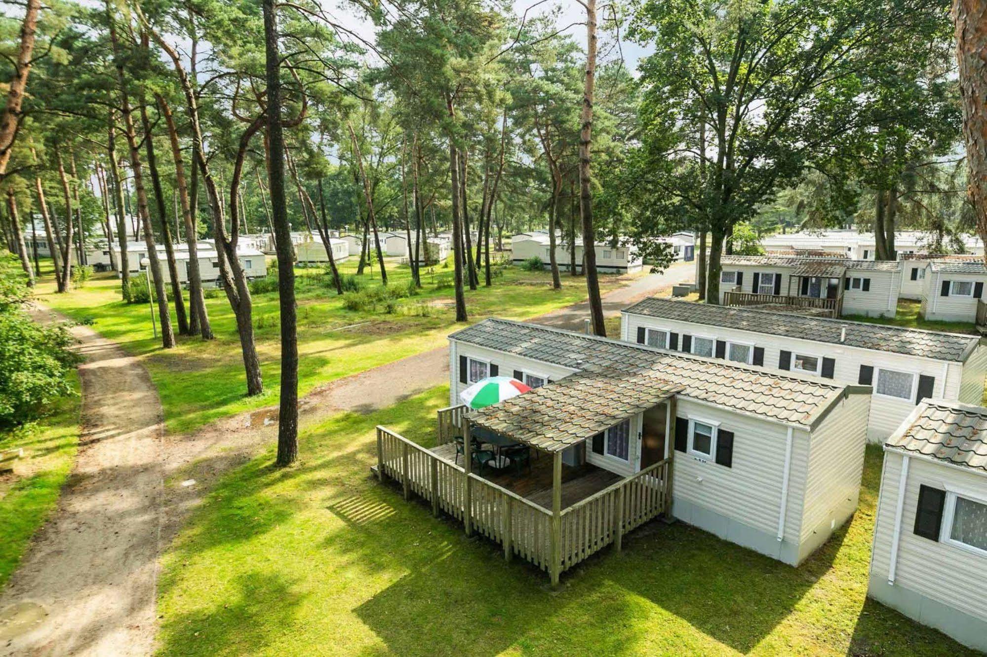 מול Oostappen Vakantiepark Zilverstrand מראה חיצוני תמונה
