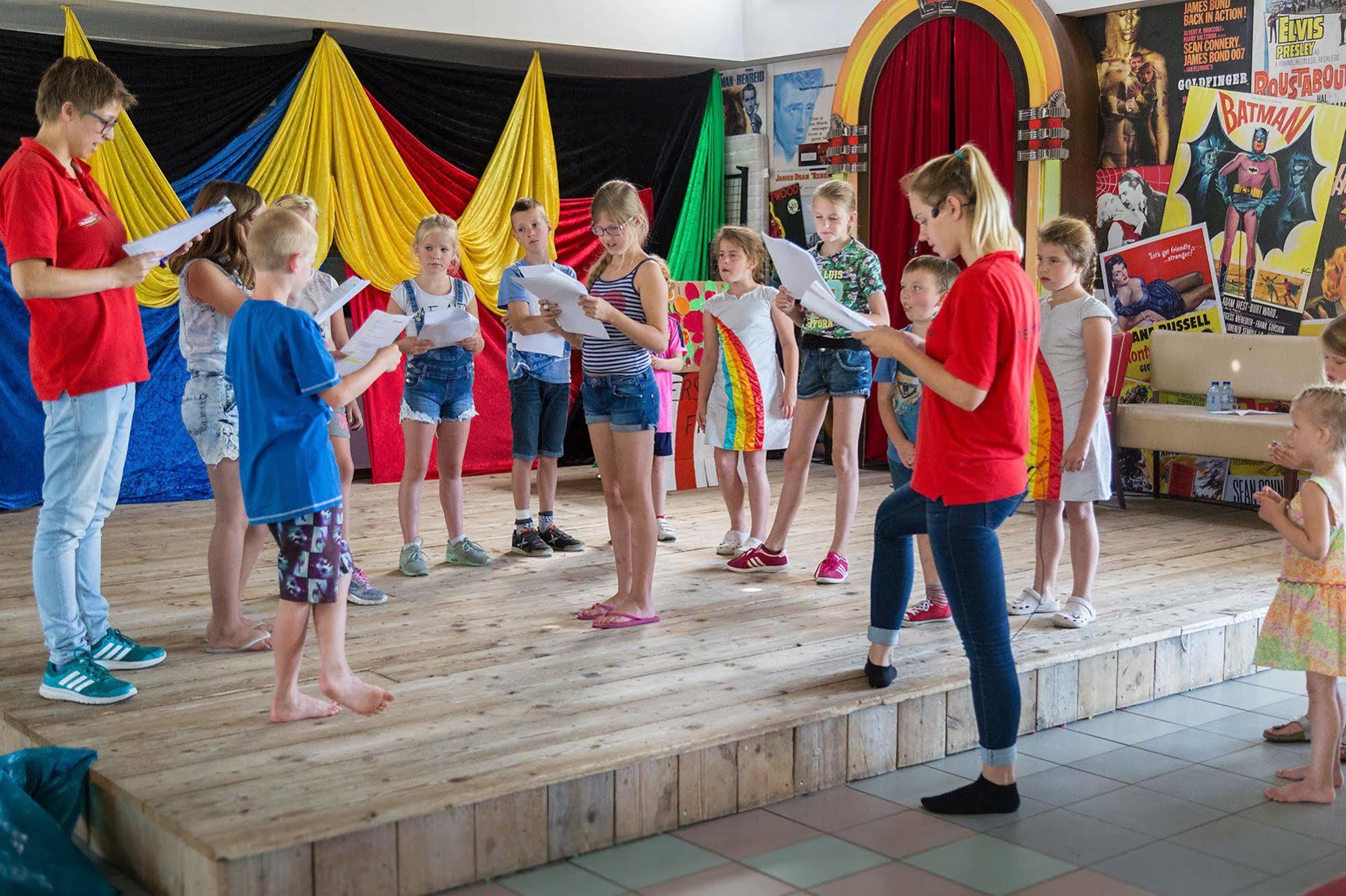 מול Oostappen Vakantiepark Zilverstrand מראה חיצוני תמונה